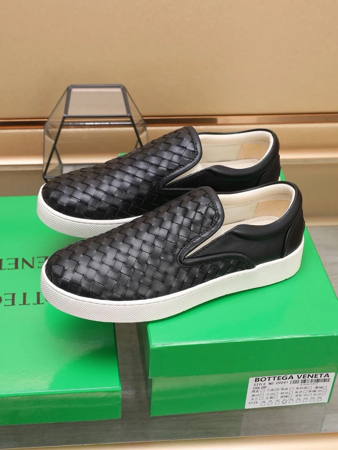 Men's men's shoes💰Men's shoes💰480💰🔥[BV] series of top purchasing agents🔍Imported first-layer cowhide woven surface, cowhide foot pads lining environmentally friendly ♻️Does not fade, 💪Sole: Rubber combination original factory special outsole ⚠Original and single goods 🔍🔍You can come in and out at will, welcome to compare ⚠Number of sizes: 38-44